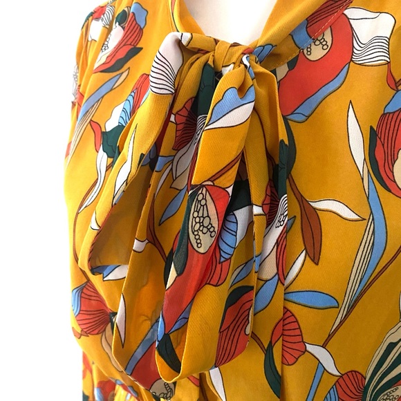 Retro Inspired Lucy Paris Flower Dress - Picture 3 of 5